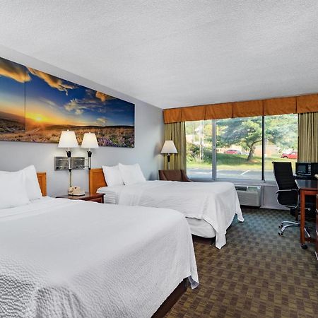 Days Inn By Wyndham Cambridge Extérieur photo