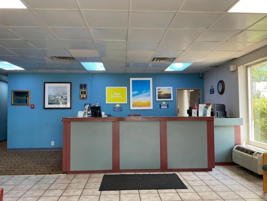 Days Inn By Wyndham Cambridge Extérieur photo