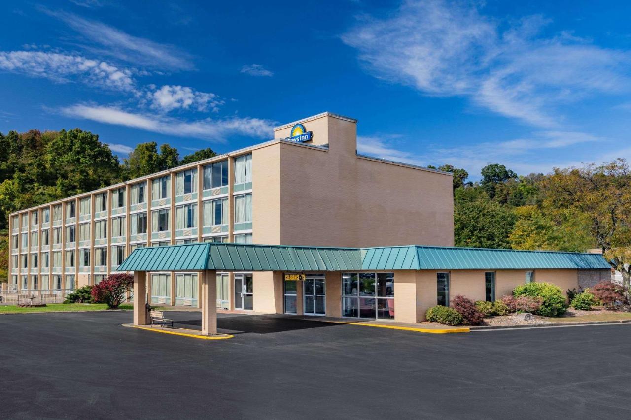 Days Inn By Wyndham Cambridge Extérieur photo